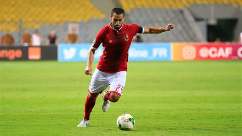 احمد فتحى يفتح النار على لاسارتى