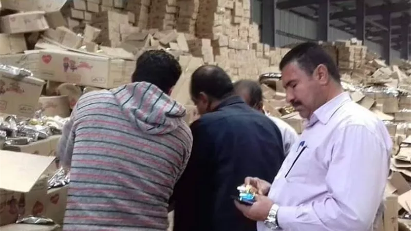 ضبط مخزن به 200 طن بسكويت خاص بالمدارس غير صالح للاستهلاك الآدمى بالقليوبية