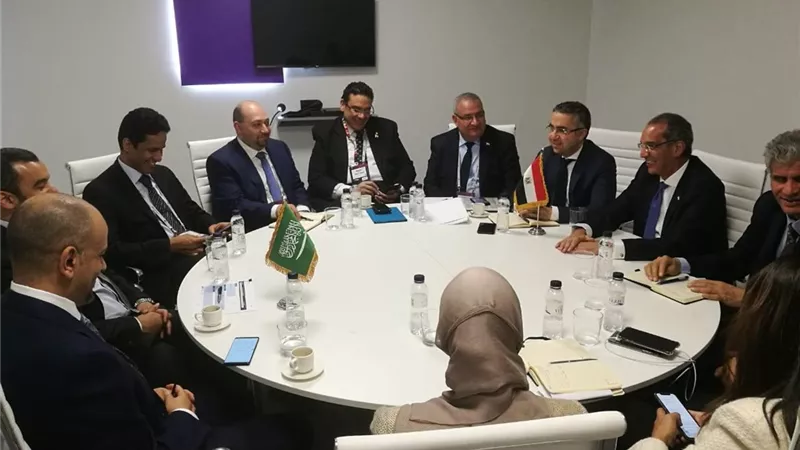 مدبولي و طلعت يبحثان تعزيز التعاون التكنولوجي مع وزير الاتصالات السعودي
