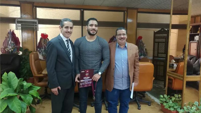 جامعة القناة تكرم الطلاب الفائزين في بطولة أفريقيا للمصارعة