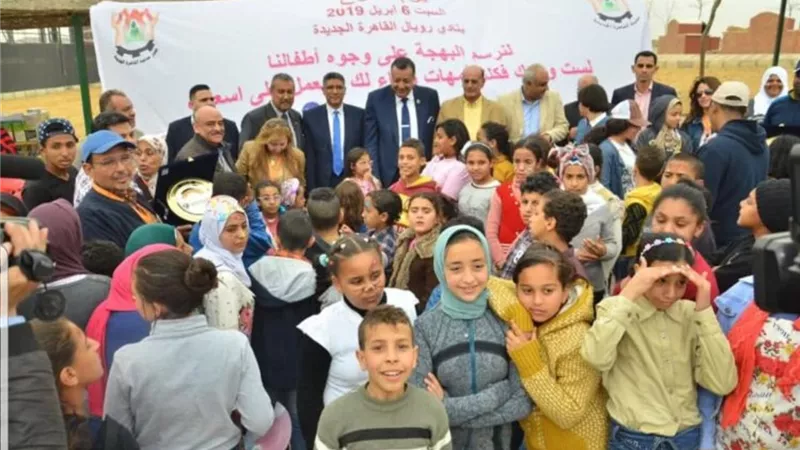 مجلس أمناء القاهرة الجديدة يدخل البهجة على 500 طفل
