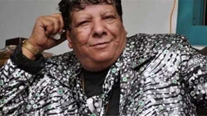 شعبان عبد الرحيم يغنى 