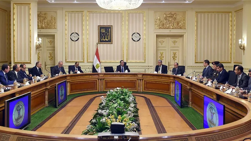 رئيس الوزراء : نعمل على زيادة مخزون السلع الاستراتيجية ليكفى ٥-٦ أشهر