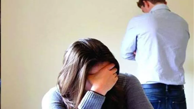 دعوى قضائية لزوجة تطالب بمنع زوجها من معاشرتها لمدة 20 عاماً