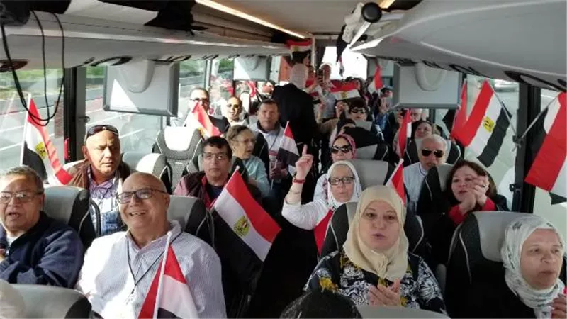الجالية الصمرية تتوجه للبيت الابيض استعدادا لاستقبال الرئيس