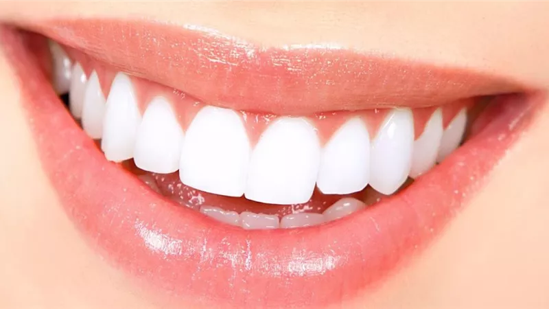 عادات خاطئة تدمر أسنانك..تعرف عليها