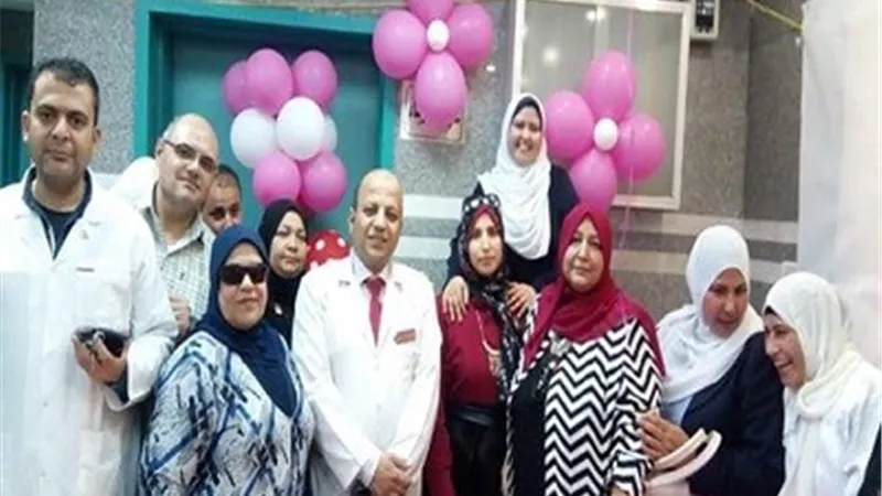 تكريم الممرضات والامهات المثاليات والاطباء والموظفين بمستشفى فاقوس