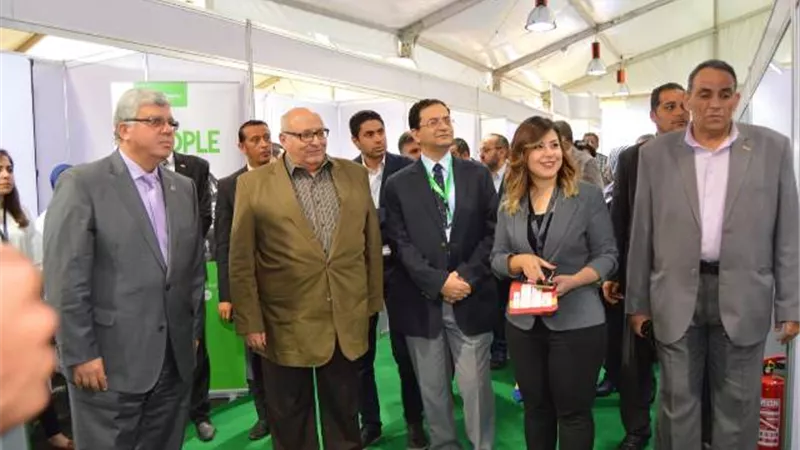 رئيس جامعة عين شمس يفتتح ملتقي التوظيف السنوي السابع