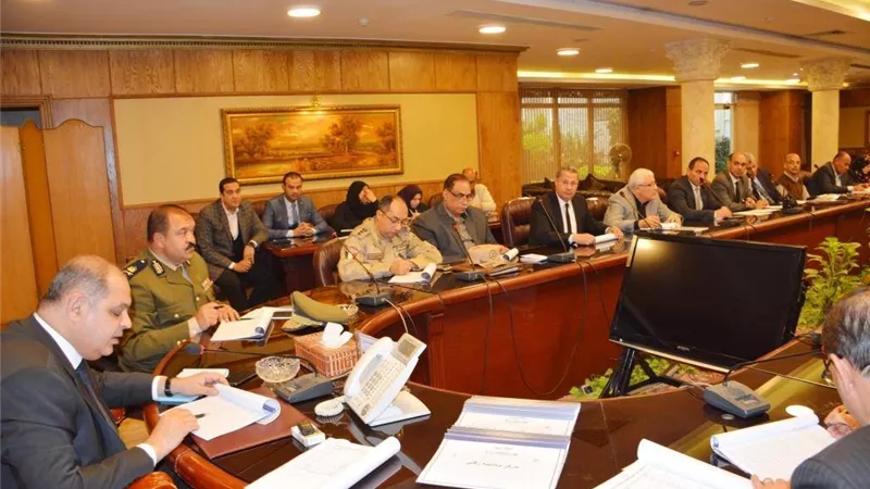 الإنتهاء من تقنين أوضاع 232 حالة تعدى على أملاك الدولة وتوقيع العقود الإبتدائية