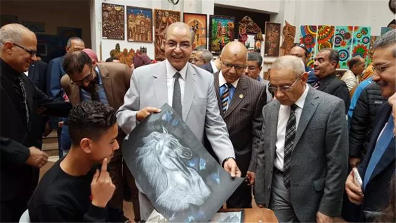 تسعون طالبا يغردون على مسرح مدرسة بورسعيد الدولية فى حفل ختام الأنشطة التربوية للمديرية