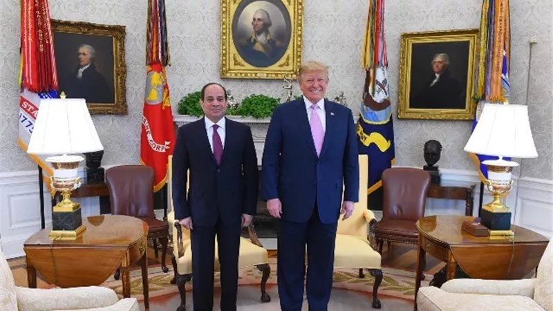 أول تعليق من ترامب على زيارة زوجته للأهرامات