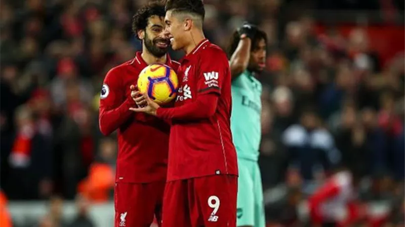 بالفيديو.. ليفربول يتقدم على بورتو بهدفين في الشوط الأول