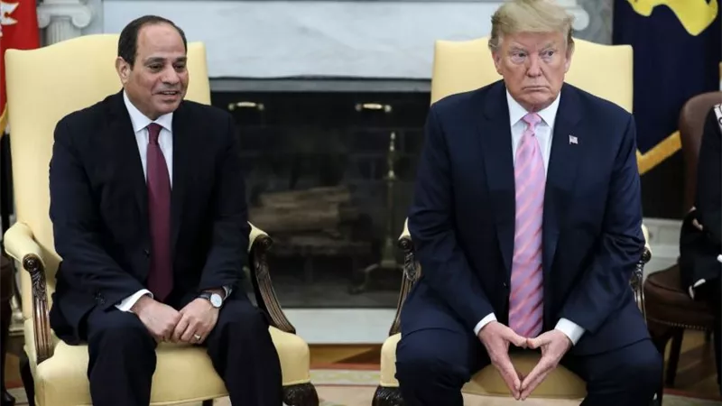واشنطن بوست :ترامب يصف السيسى ب