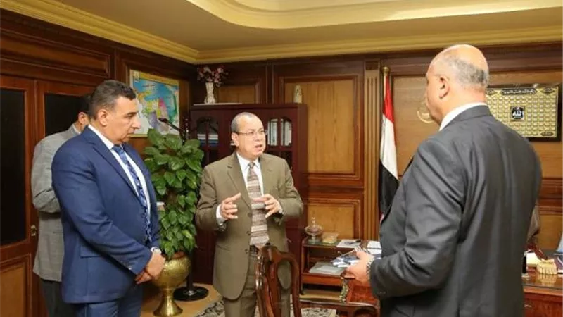 محافظ كفرالشيخ يكلف بالإسراع فى إجراءات تقنين أراضي أملاك الدولة