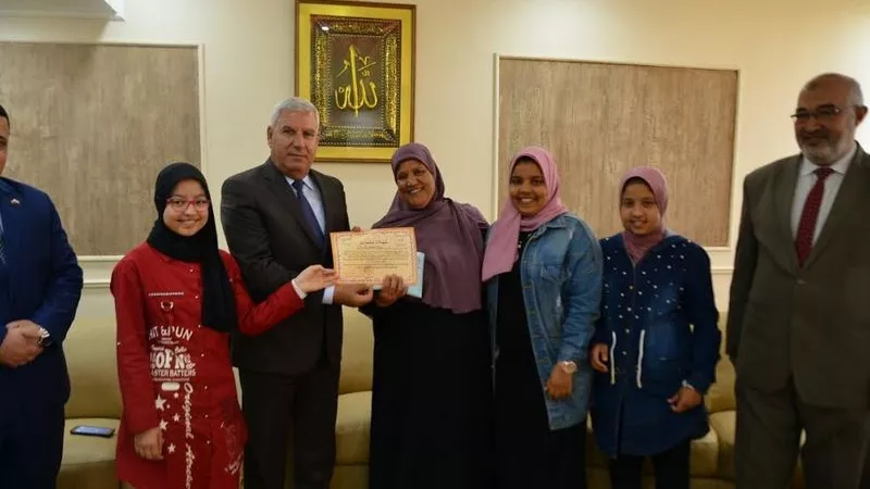 الغرابلى يكرم الأمهات المثاليات بمحافظة مطروح