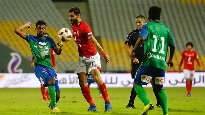 الأهلي يتقدم على المقاصة بهدف في الشوط الأول