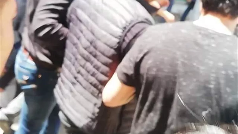 الفيشاوى وبيومى والنقيب والسقا فى جنازة الراحل محمود الجندى