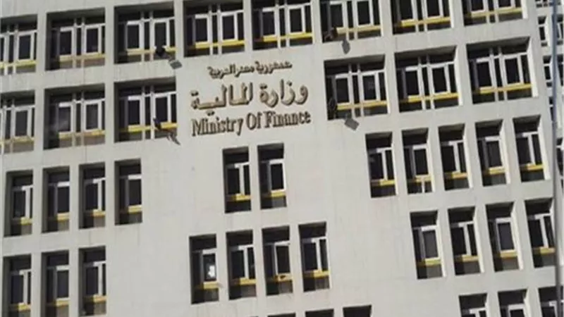 المالية: أعداد السائحين الوافدين للبلاد قفزت بنسبة 47.5%