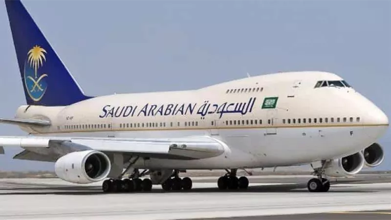 السعودية تعلق رحلات الطيران مع السودان بشكل مؤقت