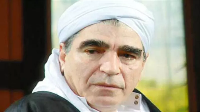 زيجات محمود الجندى.. وسر صفعة احمد رمزى له