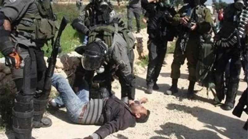 إصابة فلسطينيين برصاص الاحتلال واعتقال ثالث خلال مواجهات جنوب جنين