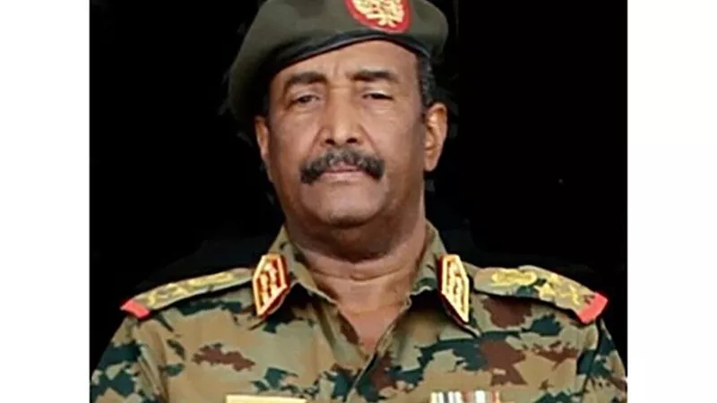 بالفيديو.. عبد الفتاح البرهان يؤدي اليمين الدستورية رئيسا للمجلس العسكري الانتقالي في السودان