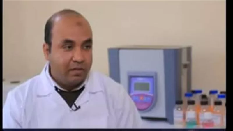 مصري يفوز بجائزة دولية في النانوتكنولوجي.. فيديو