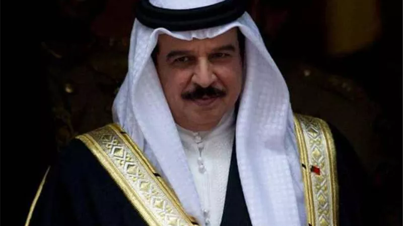 ملك البحرين يشيد بجهود المجلس العسكري الانتقالي بالسودان