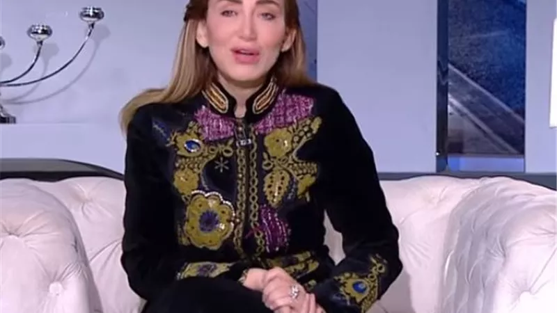 ريهام سعيد توجه رسالة لأنغام بشأن زواجها.. فيديو