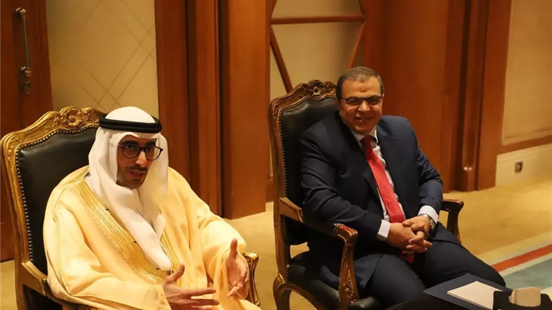 خلال لقاء 