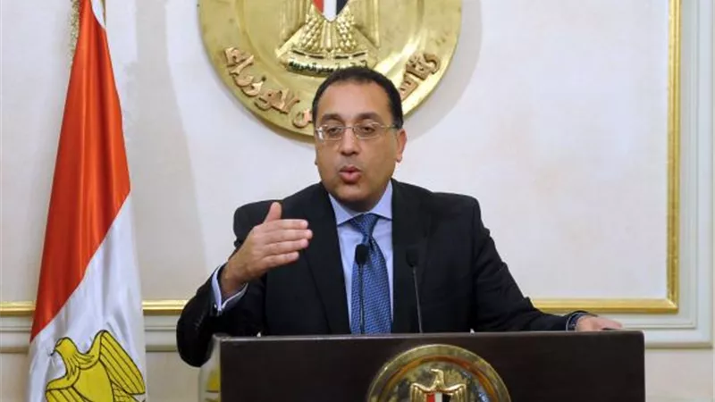 مدبولى يتفقد عدة مشروعات بمدينة العلمين