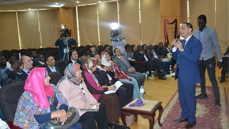 ملتقى التوظيف السادس بكلية الخدمة الاجتماعية بالفيوم
