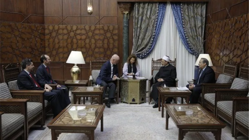 السفير الأسبانى بالقاهرة: الأزهر الشريف يحظى بمصداقية كبيرة فى إسبانيا