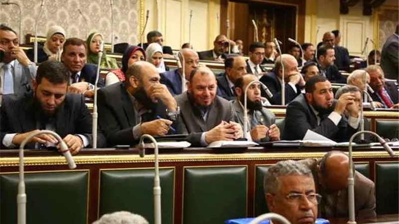 النواب يوافق على حذف الفصل الاول والثاني من الباب السادس للدستور