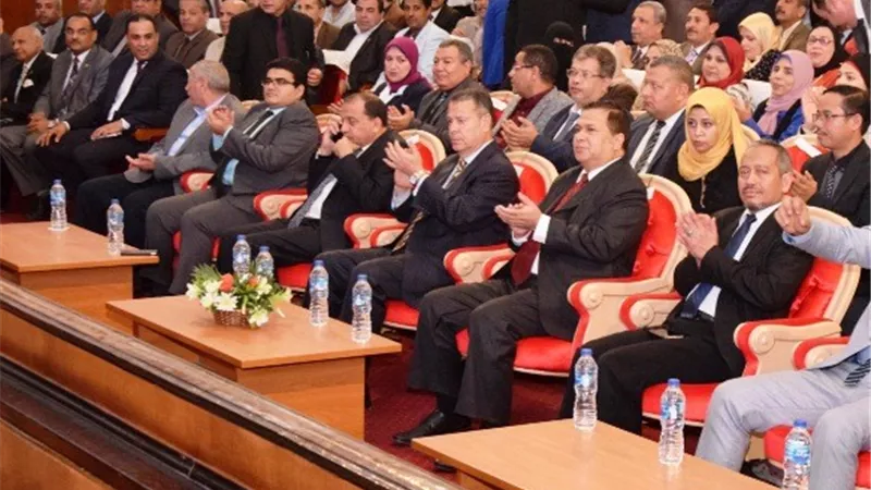 محافظ بني سويف ورئيس الجامعة يشهدان فعاليات اليوم الثقافي المصري الإندونيسي