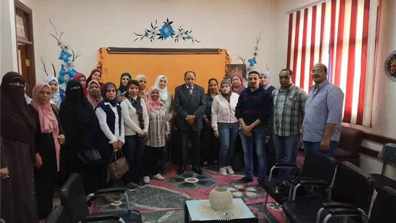 مدير تعليم العبور يلتقي المنسقين الإعلاميين استعدادا للإستفتاء