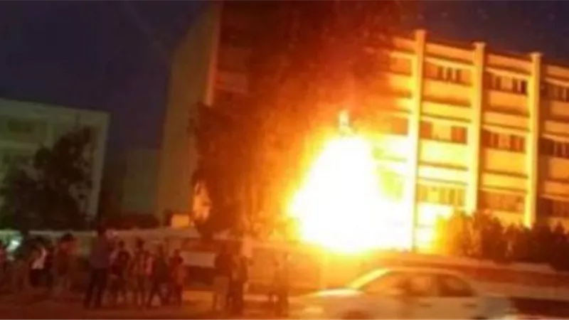 اصدقاء الشر سرقوا اجهزة تعليميه واشعلوا النيران فى مدرسه ثانوى لتعاطى المخدرات