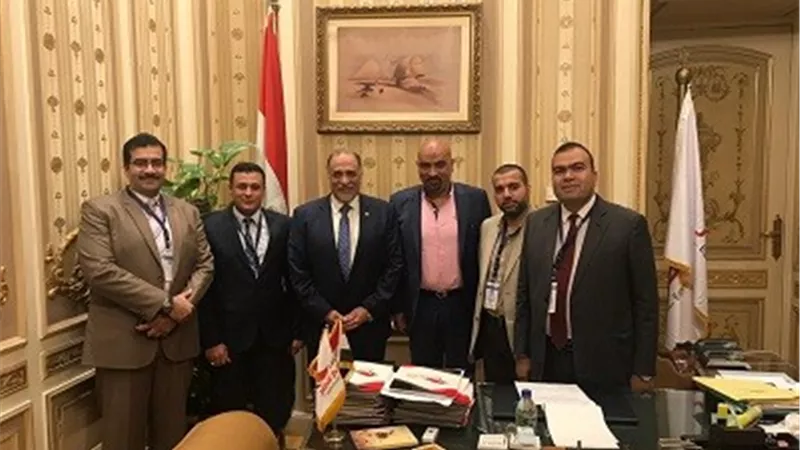 العبد فى مجلس النوب لحل مشاكل شركات الأدوية البيطرية