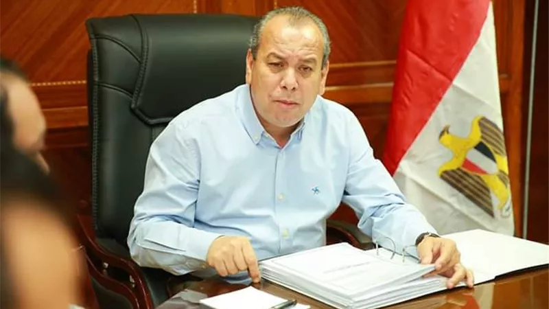 محافظ كفرالشيخ : توصيل الغاز الطبيعى لـ 1438 عميل خلال الشهر الماضى