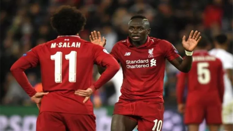 محمد صلاح يتصدر عناوين الصحف الانجليزية بعد لقاء بورتو