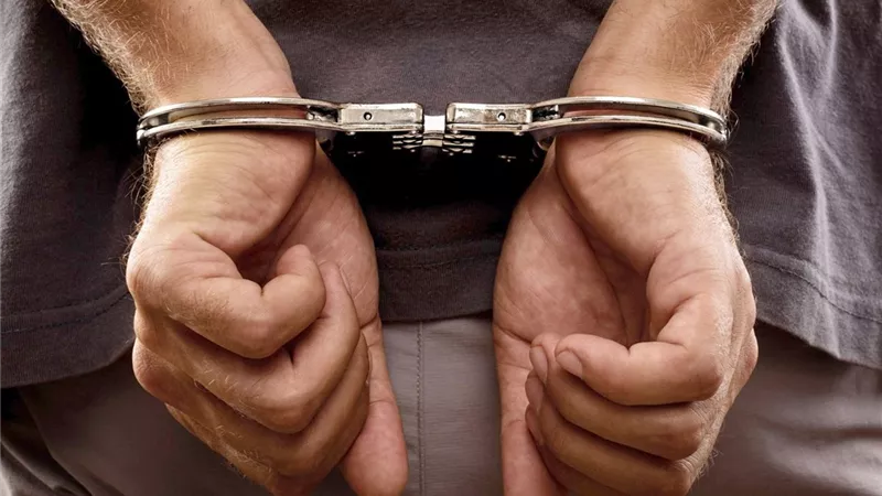 ضبط عاطلين كونا عصابة لسرقة المساكن بالعبور