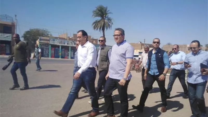 رئيس الوزراء يتفقد مستسفى أرمنت الجديدة جنوب الاقصر