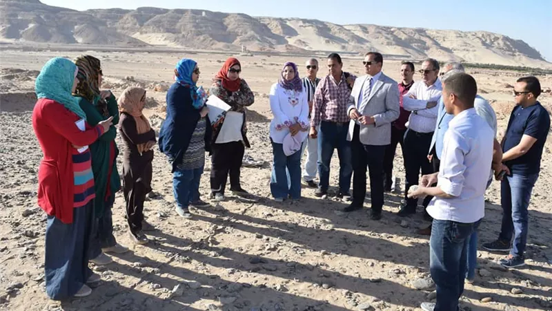 كلية الآثار بسوهاج تختتم فعاليات الدورة التدريبية لمدرسة الحفائر
