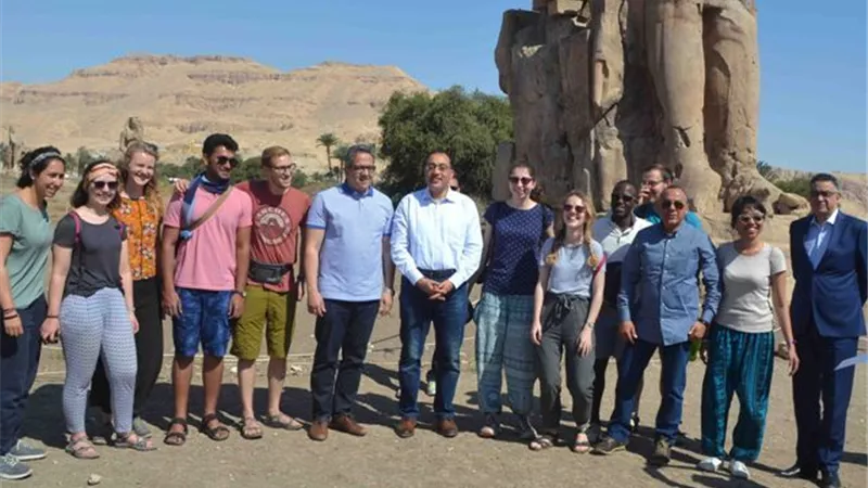 مدبولي شهد افتتاحات اثرية وتفقد قصر ثقافة الاقالتة ومستشفي ارمنت