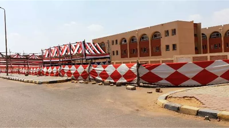 شوارع بدر تكتسى بالعلم المصرى قبل الإستفتاء على التعديلات الدستورية بالفيديو والصور