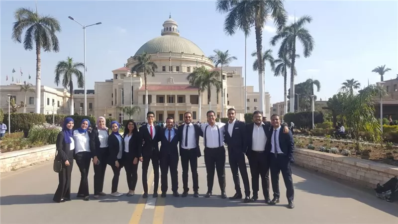 تجارة عين شمس تفوز بالمركز الأول فى مسابقة ديلويت