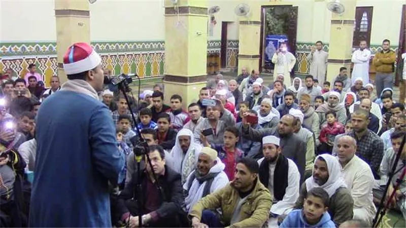 أمسية دينية بعزبة كرم منوفية بمشاركة قراء الاذاعة والمبتهلين