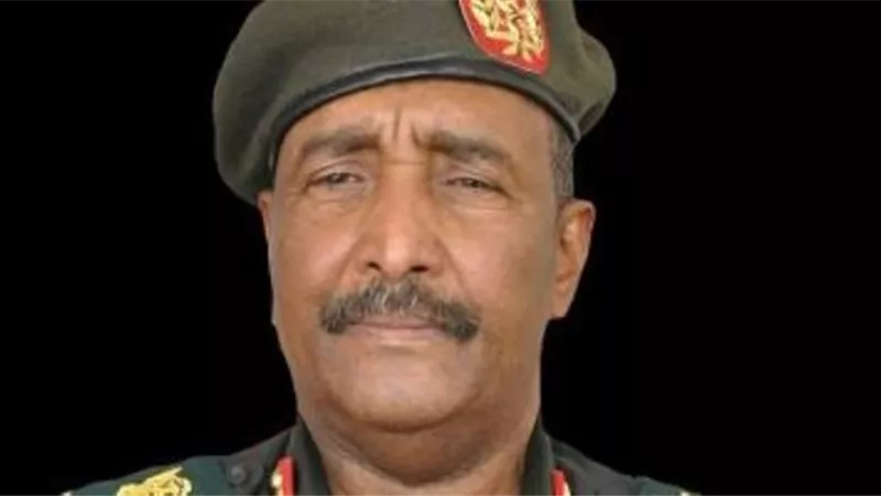 المجلس العسكرى بالسودان يعفى مسئولين حكوميين من مناصبهم