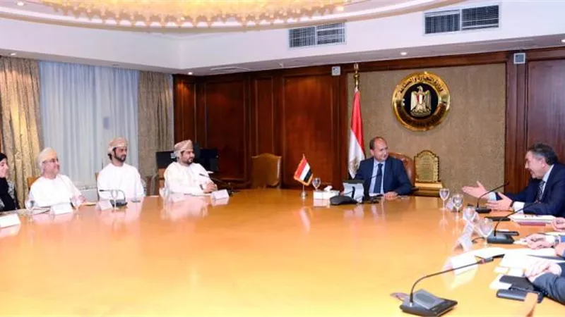 عمرو نصار: نسعى لتعزيز الشراكة التجارية والإستثمارية بين مصر والسلطنة