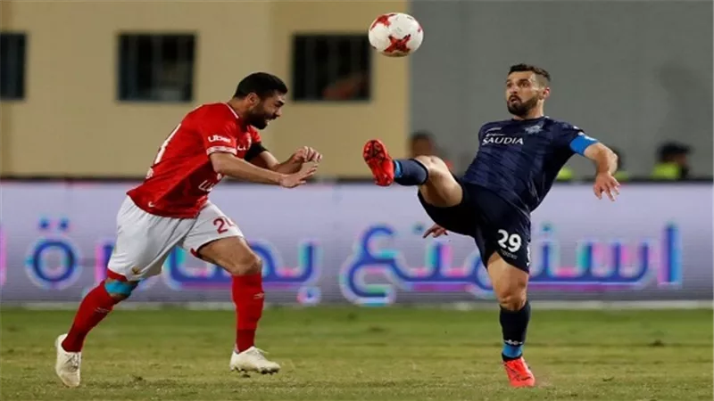 الاهلى يستأنف تدريباته غدا بعد هزيمة بيراميدز